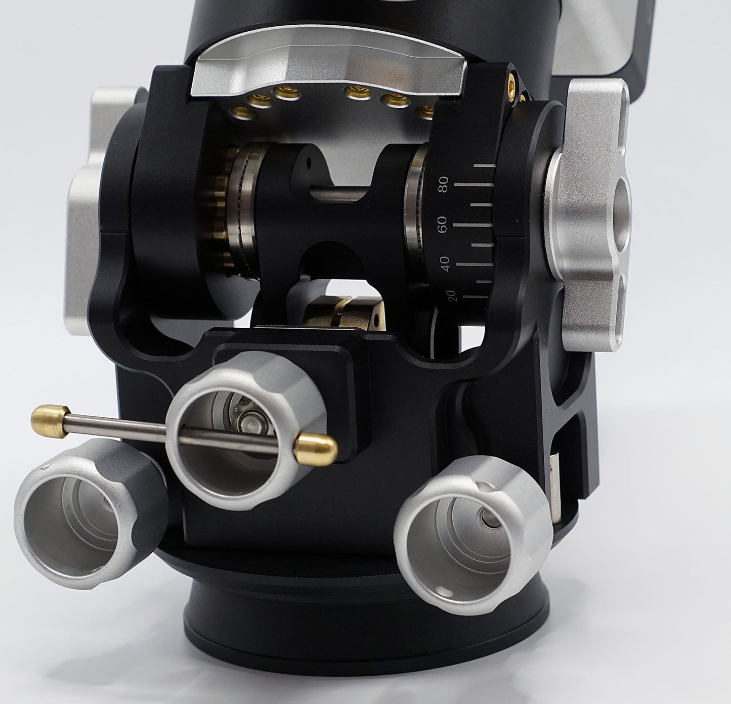 EM31Pro Strain Wave Mount